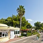 Hotell Park Village 4*