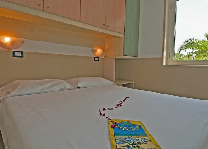 Hotel Park Village